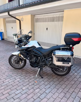 Triumph Tiger 800