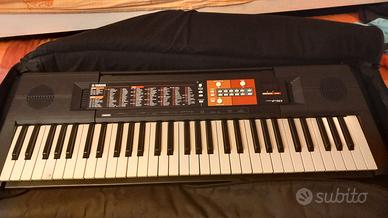 PIANOLA YAMAHA F51