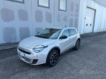 Fiat 600 Hybrid 136 CV DCT MHEV La Prima