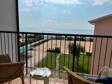 Appartamento 3 camere ristrutturato fronte mare