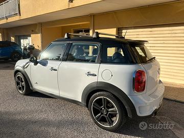 Mini Cooper S Countryman ALL4 - 184 CV - 2010