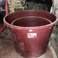 2 mastelli di plastica