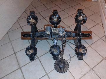 Lampadario ferro battuto taverna sala