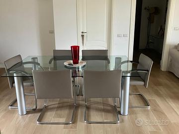 Tavolo con poltroncine