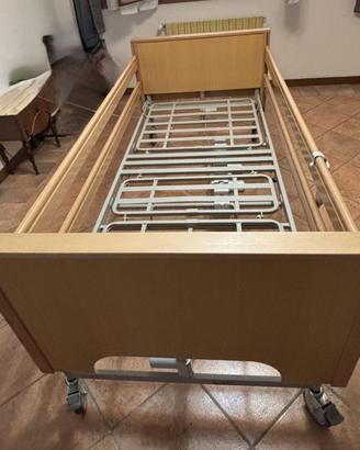 Letto motorizzato anziani o disabili marca Moretti