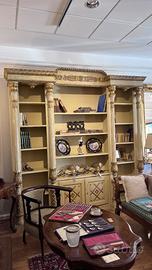 Libreria costruita con materiali del '700