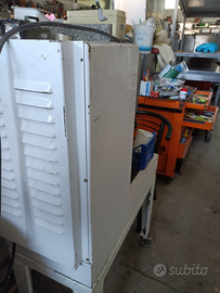 Distributore acqua macchina per fare pasta