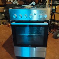 cucina a gas con forno Elettrolux 