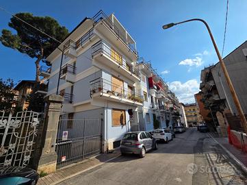 4 LOCALI A ASCOLI PICENO