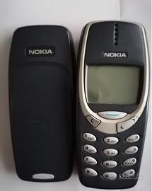 81) Telefonino Nokia 3310