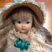 bambola di porcellana 