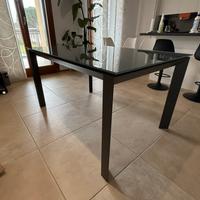 Tavolo da pranzo in vetro allungabile