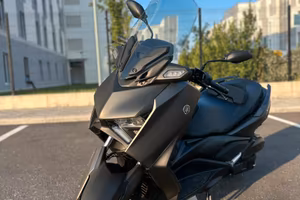 Yamaha X-max 125