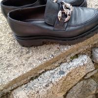 mocassino e stivaletto