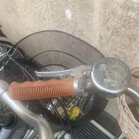 Bici urbana turchese – comoda, elegante e pro