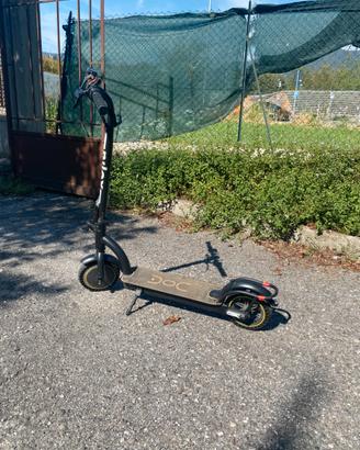 Nilox 350W Monopattino Elettrico