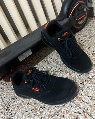 Scarpe antinfortunistiche