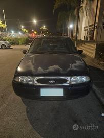 Mitica Ford fiesta