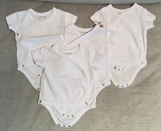 Set vestitiNeonata mesi0-3  acquistati gennaio 25