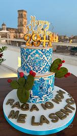 Torta scenografica -  finta per compleanno 30 anni