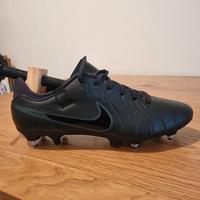 Scarpe calcio nuove-mai usate