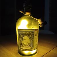 Lampada con bottiglia Diplomatico