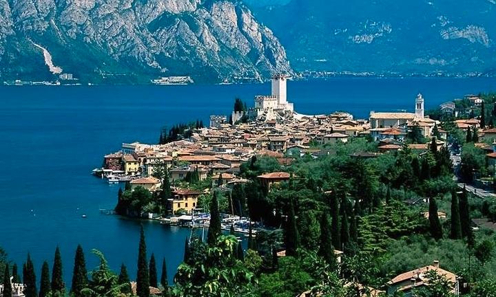 Hotel vicino al lungolago - Cod. 60197