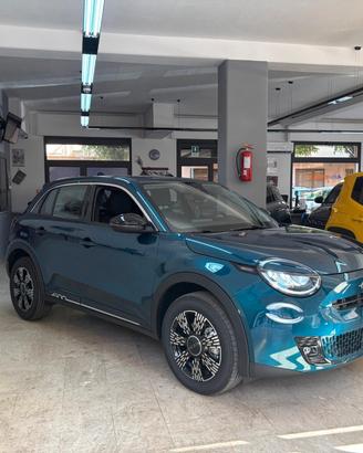 Fiat 600 Hybrid 110 CV DCT Km0 Italiana