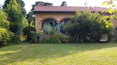 Villa singola confinante su un lato