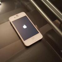 IPhone 4 bianco. Pezzi di ricambio non funzionante