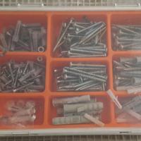 tasselli con viti (fisher)