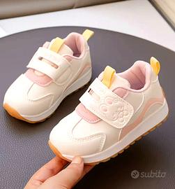 SCARPE BAMBINA N. 22 NUOVE