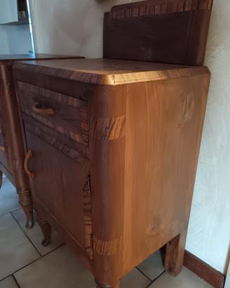 Coppia di Comodini fine 800 primi 900