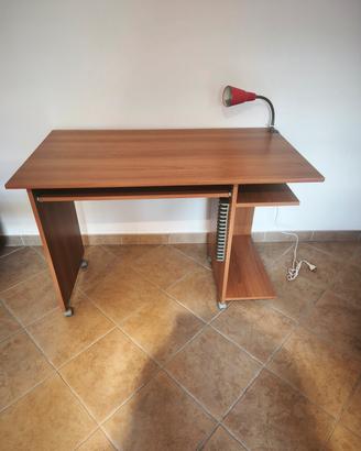 scrivania 