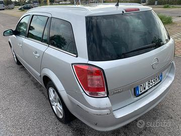 Opel Astra SW TD