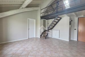 2 LOCALI A ACQUAFREDDA