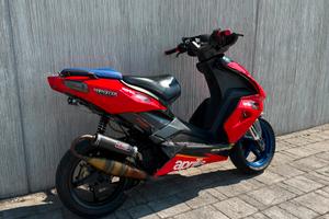 aprilia sr