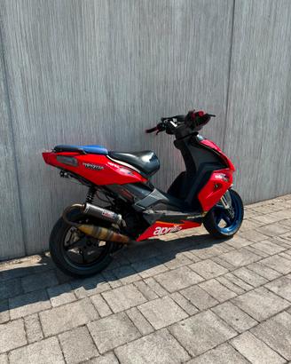 aprilia sr