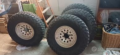 Bf Goodrich 33/10,50/15 leggi descrizione.