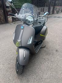 Vespa GT 300