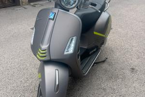 Vespa GT 300