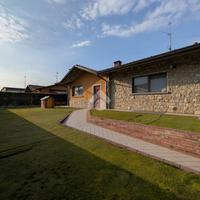 VILLA SINGOLA A CAVERNAGO