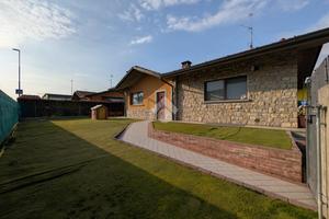 VILLA SINGOLA A CAVERNAGO