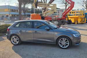 Audi A3 ambiente 1.6 DSG automatica