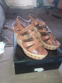 Sandali marroni con zeppa nr 39 Tata Italia 