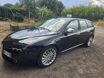 Alfa Romeo 159