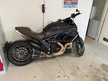 Ducati diavel Carbon 01/2014