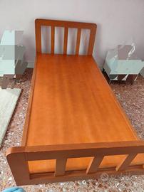 Coppia Letti Singoli in Pregiato Legno di Ciliegio