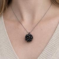 Collana con sfera nera e strass + collana dorata