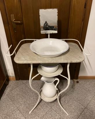 Toilette da camera antiquariato